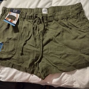 Gap shorts
